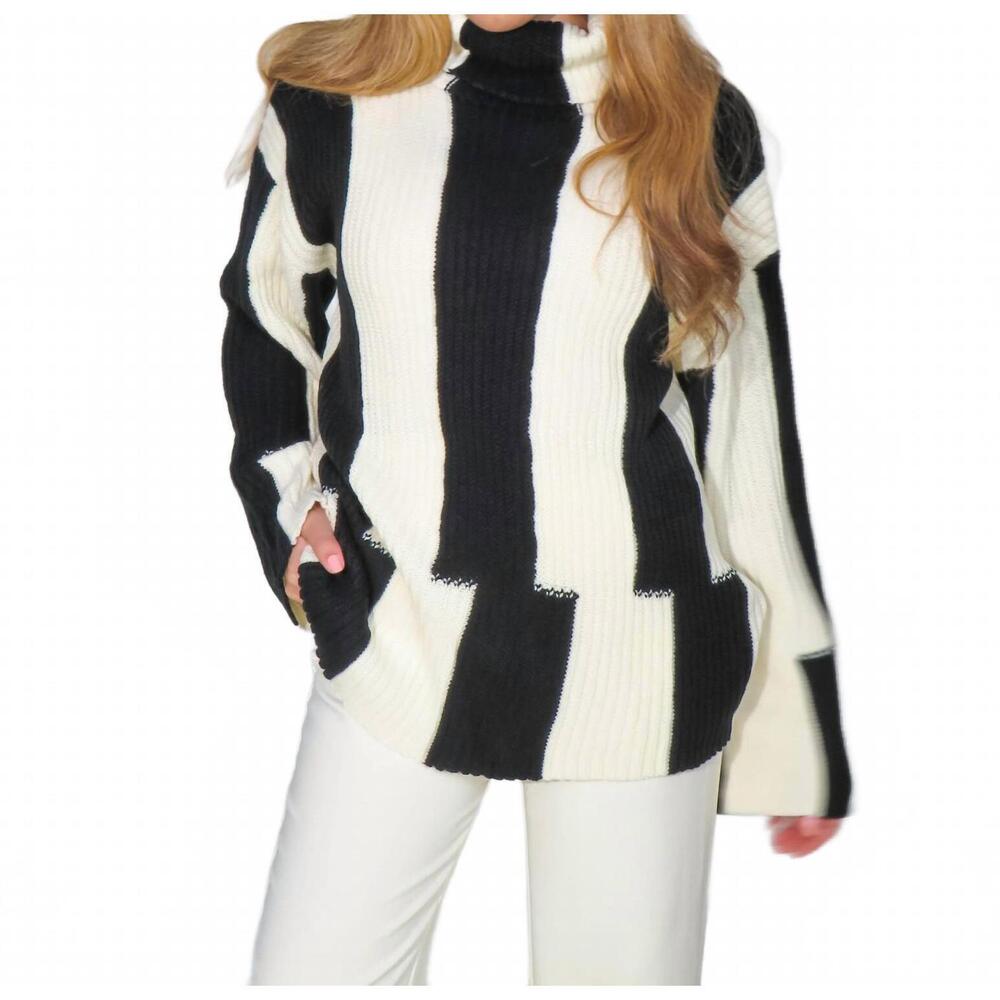 NEW ENDLESS BLU. abstract stripe sweater in white